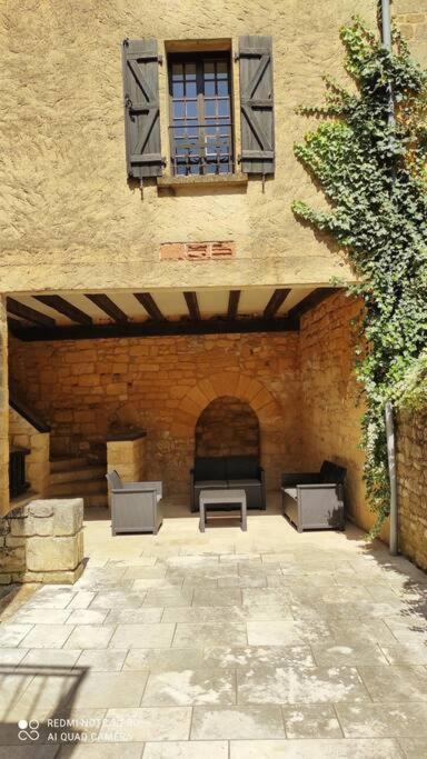 Demeure Du Xiiie-Xive S. Dans La Cite Medievale. Gourdon-en-quercy Dış mekan fotoğraf