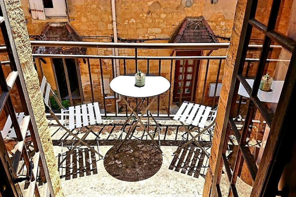 Demeure Du Xiiie-Xive S. Dans La Cite Medievale. Gourdon-en-quercy Dış mekan fotoğraf